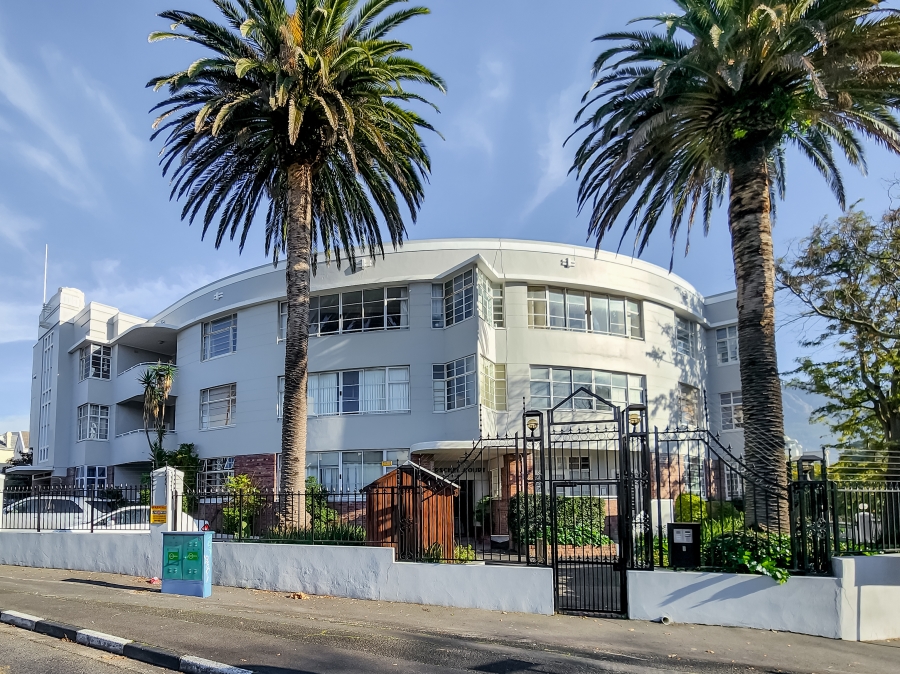 3 Bedroom Property for Sale in Claremont Upper Western Cape